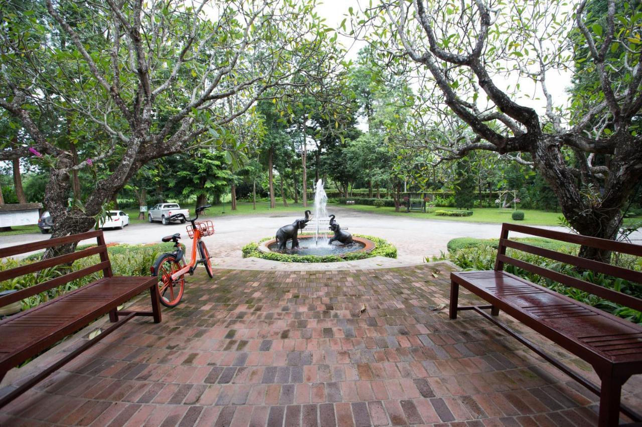 The Imperial Chiang Mai Resort & Sports Club Esterno foto