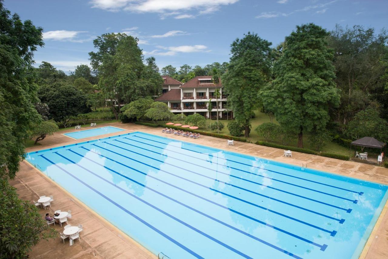 The Imperial Chiang Mai Resort & Sports Club Esterno foto